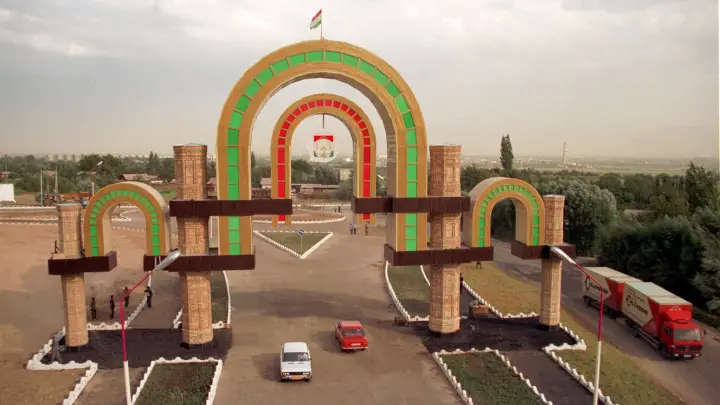 Производителям из России помогут с онлайн-продажами в Таджикистане