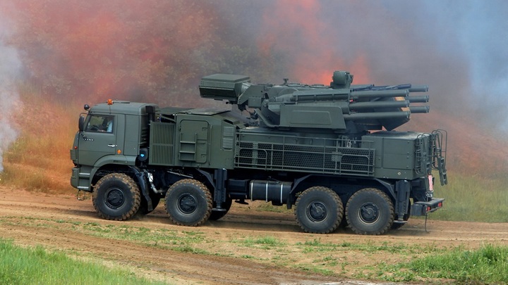 Громкие взрывы разбудили утром жителей Мелитополя