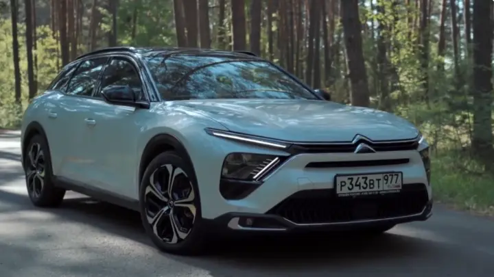 В России начались продажи новых универсалов Citroen C5X: цена, характеристики
