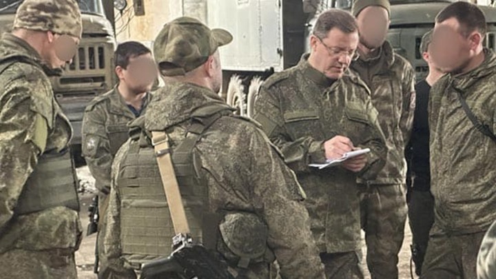 Губернатор Самарской области передал бойцам партию гуманитарной помощи и техники