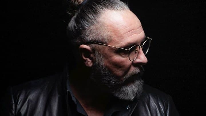 Женовача выживают из МХТ? Юрий Грымов высказался о скандале: Никогда не наступит себе на горло