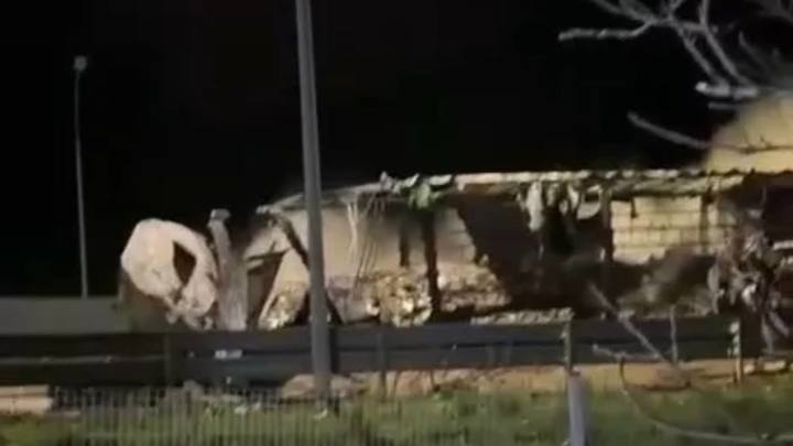 На Кубани после столкновения с грузовиком загорелась фура