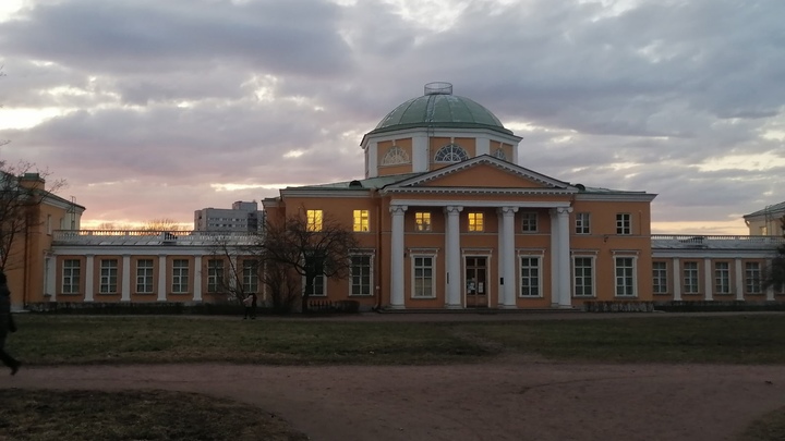 Прошедший ночной ливень в Санкт-Петербурге стал рекордсменом весны по осадкам