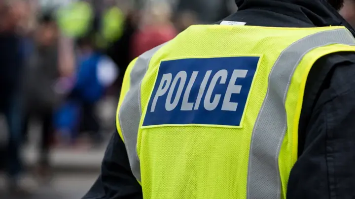 Девочке девять лет! Бывший советский десантник сорвал свадьбу ребёнка и 39-летнего педофила