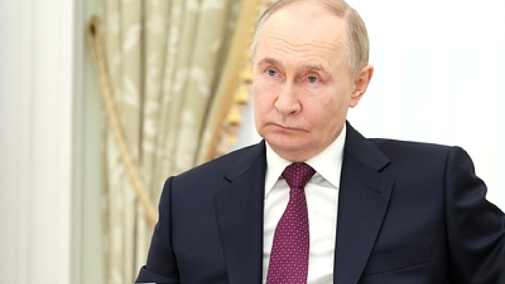 Владимир Путин ввёл новые пошлины для автовладельцев и мигрантов