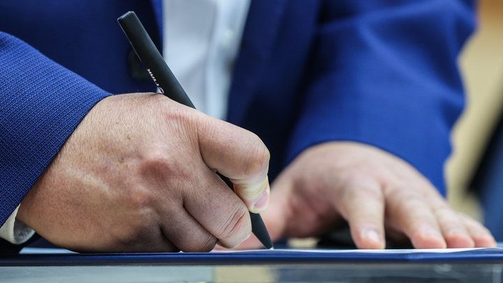 Старейший глава района Новосибирской области ушёл в отставку