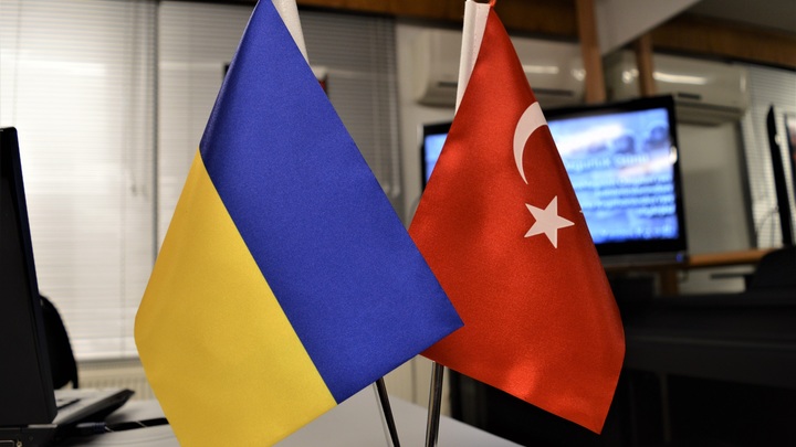 Турки вовремя опомнились: Анкара вежливо отклонила безумное предложение Киева