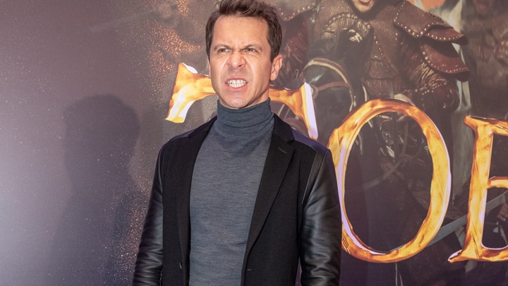 Невыездной Павел Деревянко уехал на Мальдивы с помощью товарищей на высоком уровне