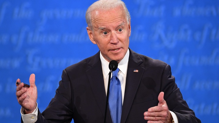 Байден скрывает, что серьёзно болен? Эксперт оценил постоянные оговорки соперника Трампа