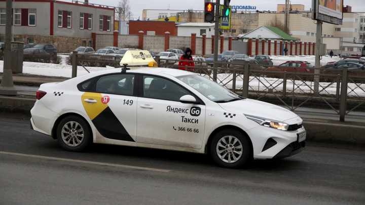 Сбой произошёл в работе сервисов «Яндекс.Такси» и Uber