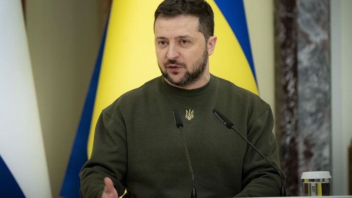 Американский полковник предупредил, чем Зеленский на самом деле готов пожертвовать ради Бахмута