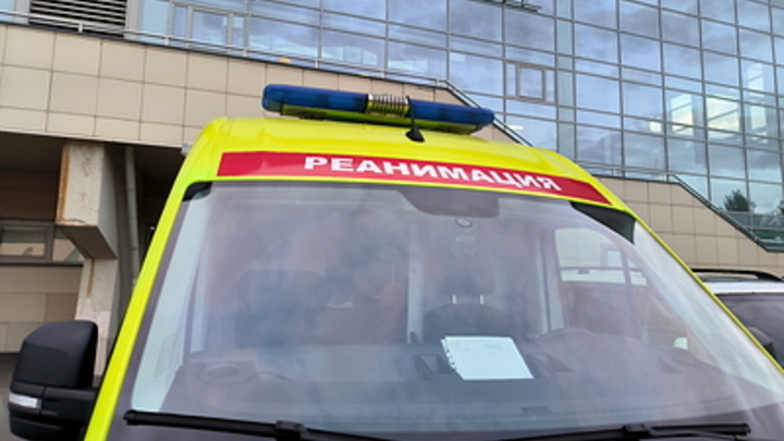 Звезда Каменской и Прогулки попал в больницу с переломом рёбер: Бился за девушку