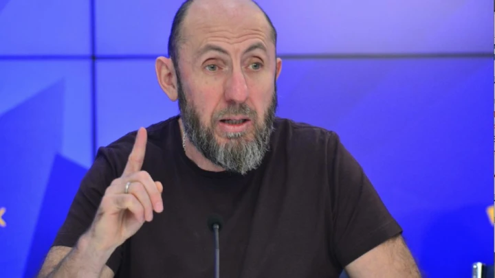 Директор МХАТ задолжал по кредитам: Накопилось почти 18 млрд рублей