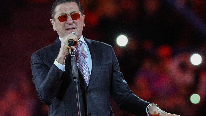 Григорий Лепс планирует жениться на 18-летней студентке