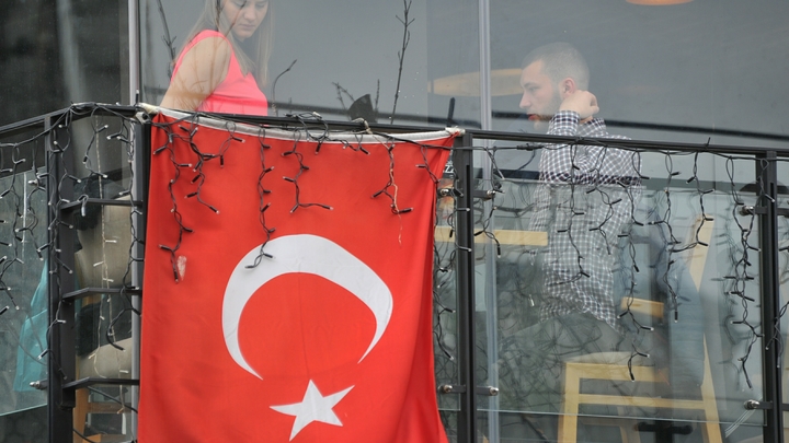 Турция больше не требует справок: Для туристов нужен только загранпаспорта