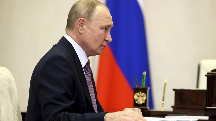 Путин сожалеет, что воссоединение России и Донбасса не произошло раньше