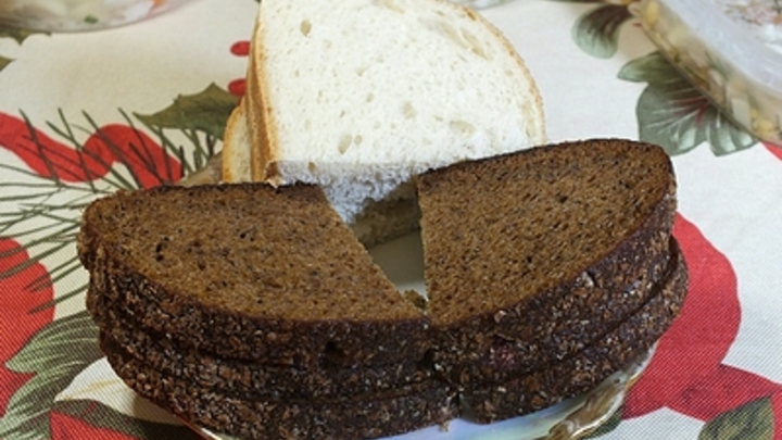 Ученые раскрыли неожиданные целебные свойства черного хлеба