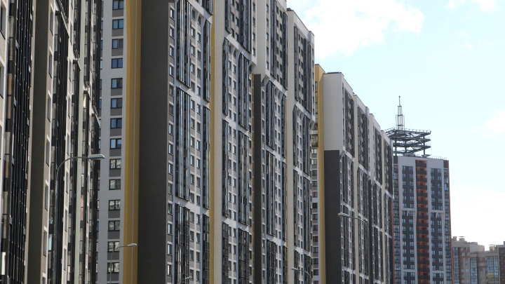 Четыре красных флага в работе управляющей компании: куда жаловаться на поборы