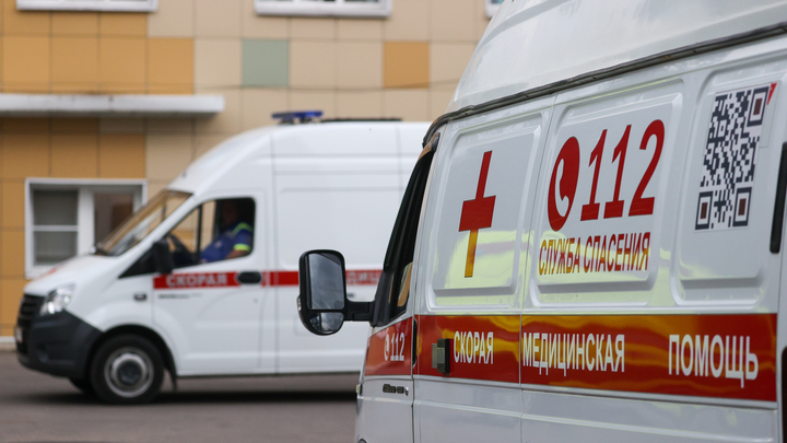 Двух туристов из России, пострадавших в ДТП в Гагре, перевезли в больницу Сочи