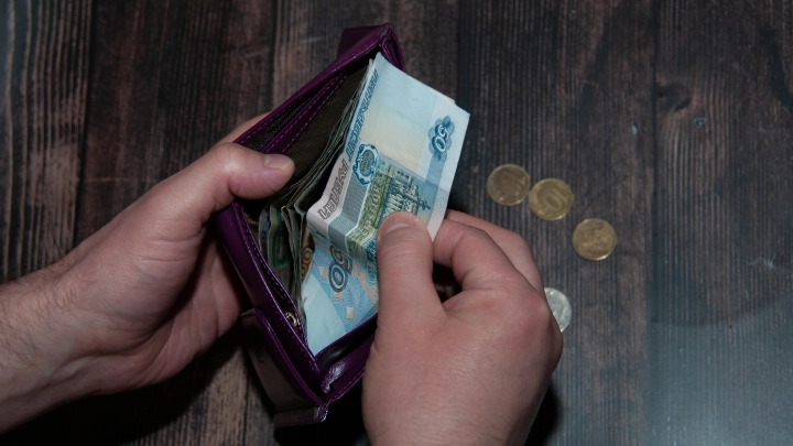 Граждан России не переубедить: Оправдать падение рубля не выйдет