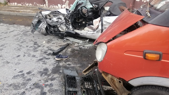 В ДТП на улице Кузнецова в Иванове погиб 21-летний водитель родстера Mazda MX-5