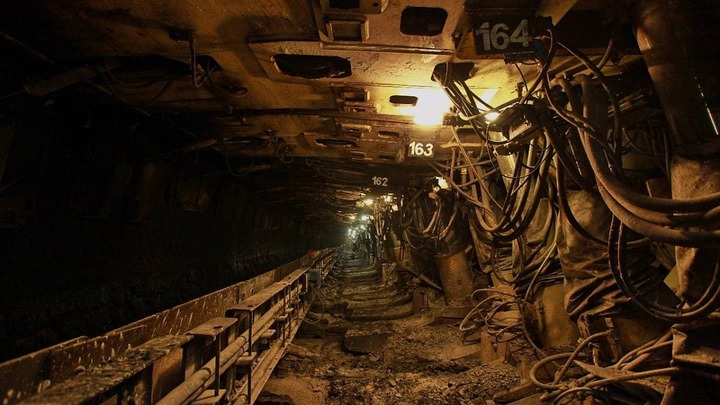 В шахте «Листвяжной» на нескольких участках произошли пожары