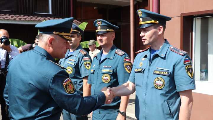 В Краснодарский край приехал министр МЧС Евгений Зиничев