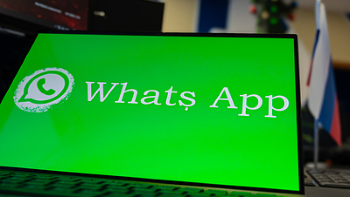 WhatsApp* внедрил ИИ-функцию для помощи в формулировке сообщений