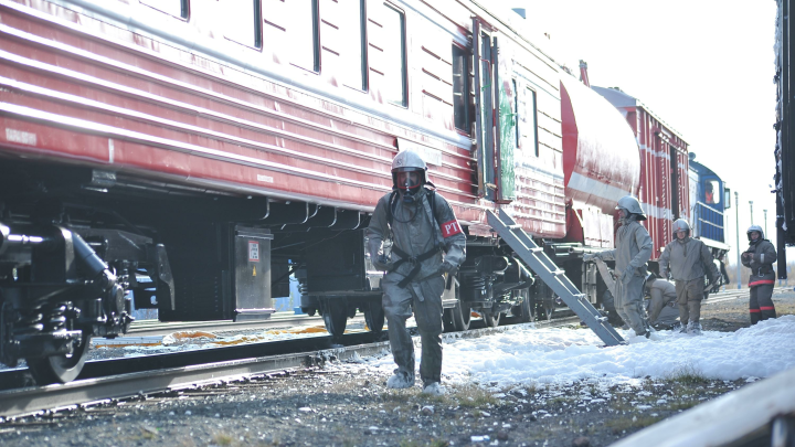 Диверсия? Озвучены странности в истории столкновения поезда с фурой в Смоленской области