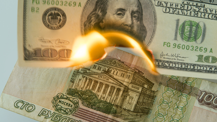 Важно не сделать ошибок: Пронько оценил признание Кремля о слабом рубле