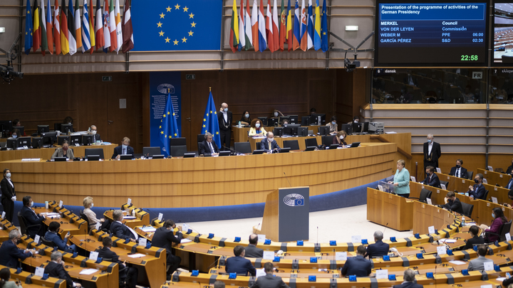 Резолюцию по Навальному приняли с ошибками: Постпред России пристыдил политиков ЕС