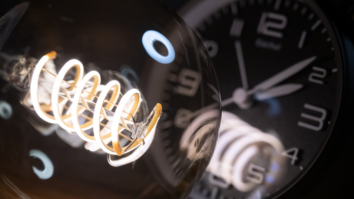 В Майкопе жители 22 улиц остались без света из-за перегрузки оборудования на фоне жары