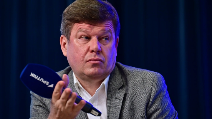 Губерниев высказался о драке футболиста Смолова в Кофемании