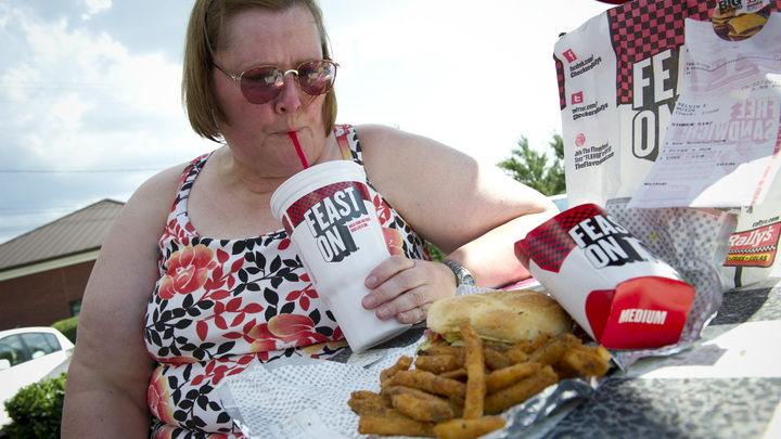 В Америке, у Макдональдса: Пакистанский Халк признался, что ищет невесту-тяжеловеса