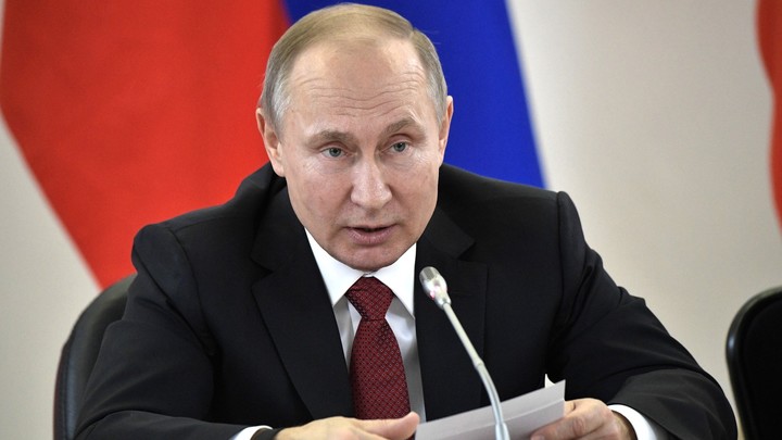 Путин хватил кулаком по столу во время обсуждения трагедии в Кузбассе