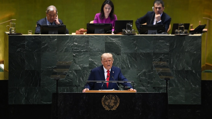 Трамп сливает Украину Европе? Что стоит за его словами о возвращении территорий