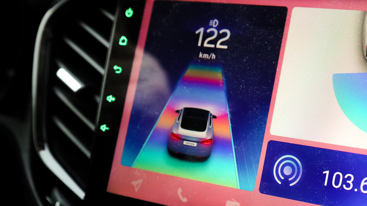 Авто с русскими туристами рухнуло с обрыва на Филиппинах. Есть погибшая