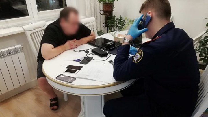 Сотрудников Роспотребнадзора Кузбасса обвиняют в получении взяток более чем на 1 миллион рублей