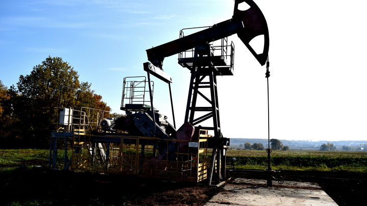 Погрузка нефти на морском терминале КТК под Новороссийском полностью остановлена