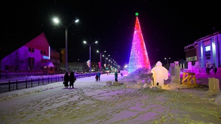 Светящиеся киты в Челябинске озадачили жителей: Куда потратили 10 млн?