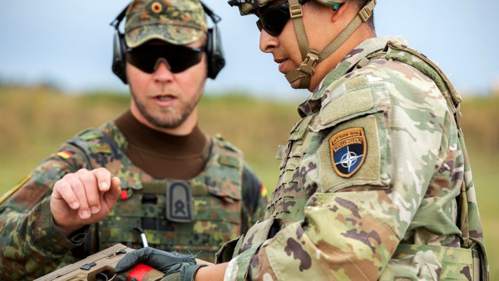 Боевики ВСУ недовольны инструкторами НАТО: Не знают, как бороться с русскими