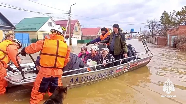 Орский потоп: Что известно о наводнении в Оренбуржье к этому часу