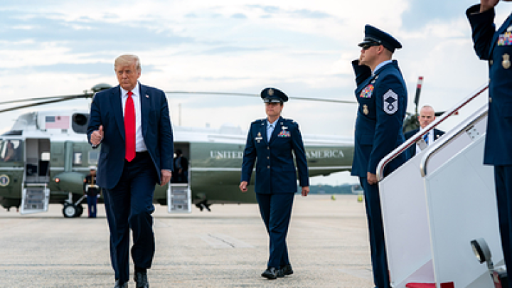 Трамп упрекнул Украину за стремление победить в 15 раз более сильного противника