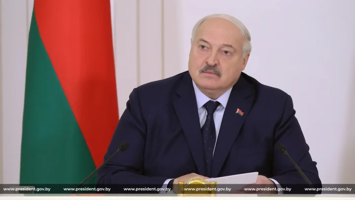 Лукашенко возмутился качеством еды в школьных столовых Лукашенко возмутился качеством еды в школьных столовых