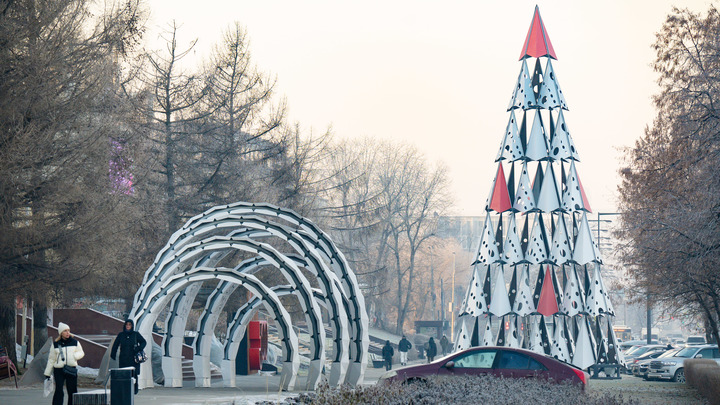 Новогодние украшения исчезнут с улиц Перми к середине февраля
