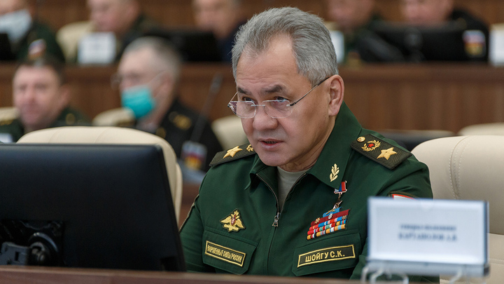 Что происходит в Армении: Сергей Шойгу провёл переговоры с главой Минобороны республики