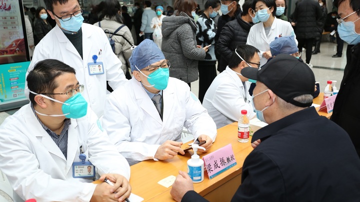 Миллионы заражённых, хаос в больницах: Сенсацию о COVID в Китае выдали анонимы