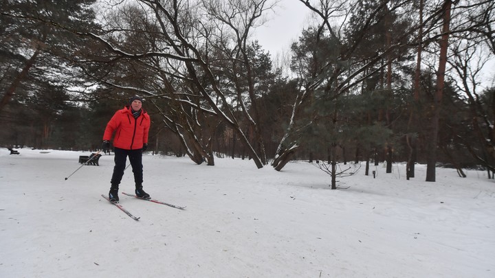 Лыжные трассы и йога: Зимой на ВДНХ можно найти всё для активного образа жизни