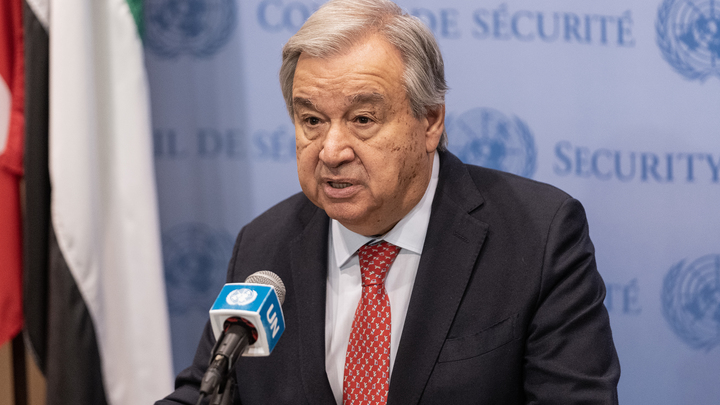 Гутерриш выступил против применения кассетных бомб на поле боя