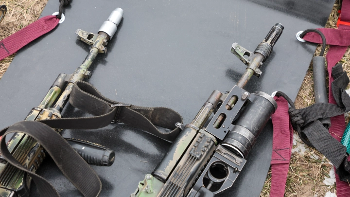 Молдавия по-тихому готовится к войне против России. Помочь решили шведы. Привезли такое себе